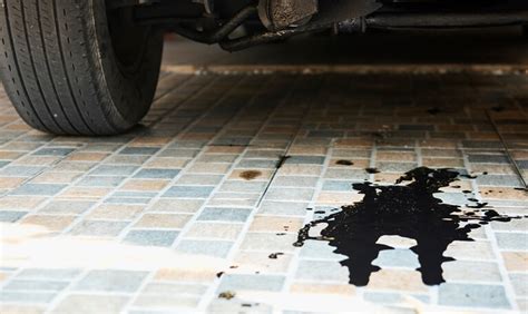 how much do oil leaks cost to fix|How Much It Costs To Fix An Oil Leak + The Parts。